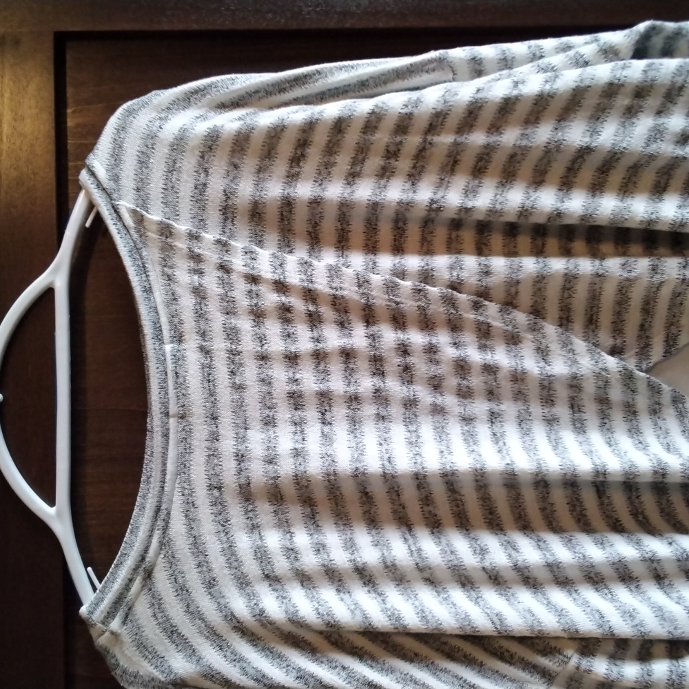 Sweater - Picture 7 of 7